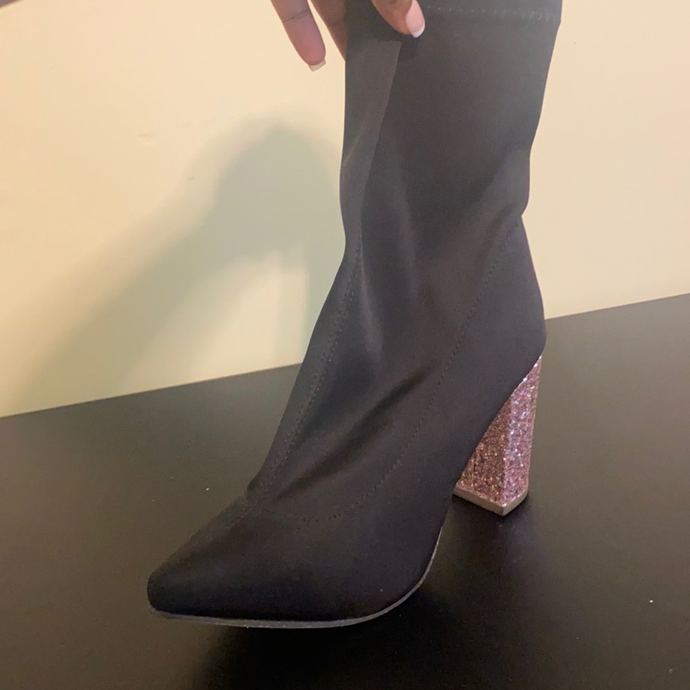 Mini bootie heels, great support!